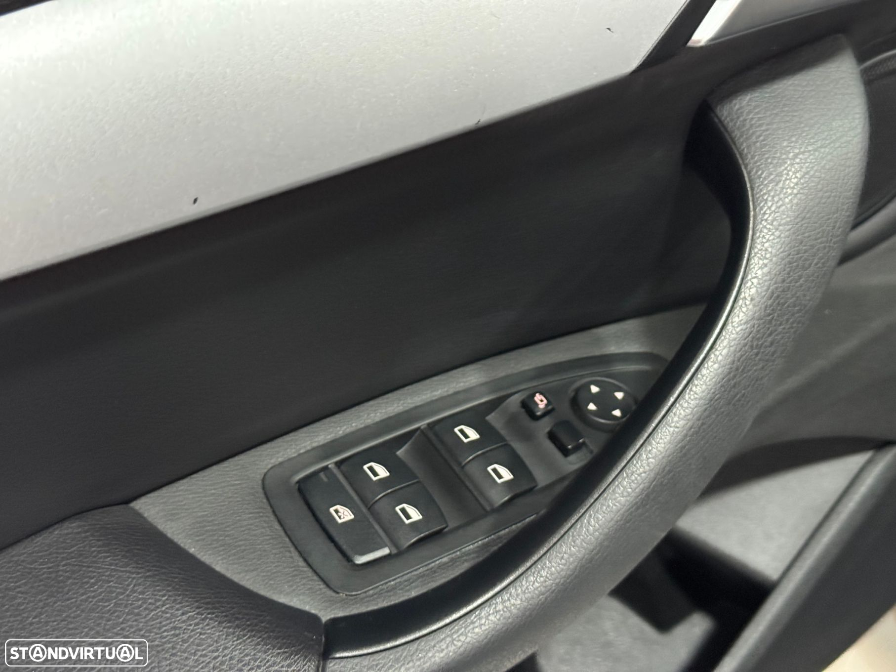 BMW X1 16 d sDrive Advantage - 21