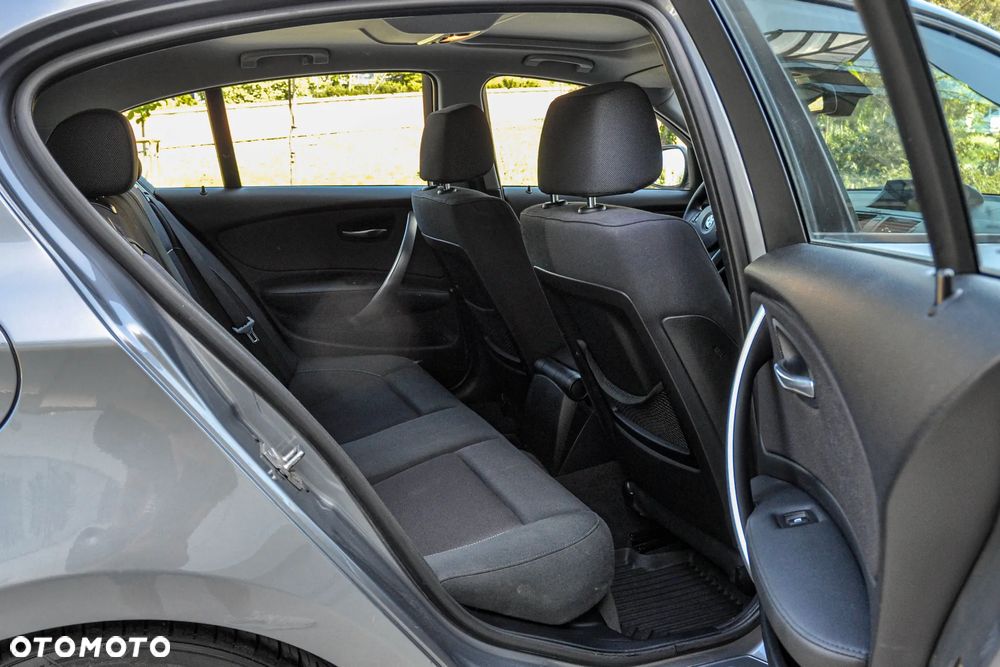 BMW Seria 1 - 12