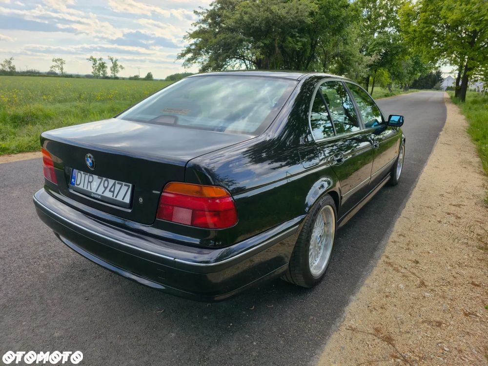 BMW Seria 5 523i - 4