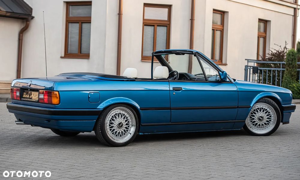 BMW Seria 3 325i - 12