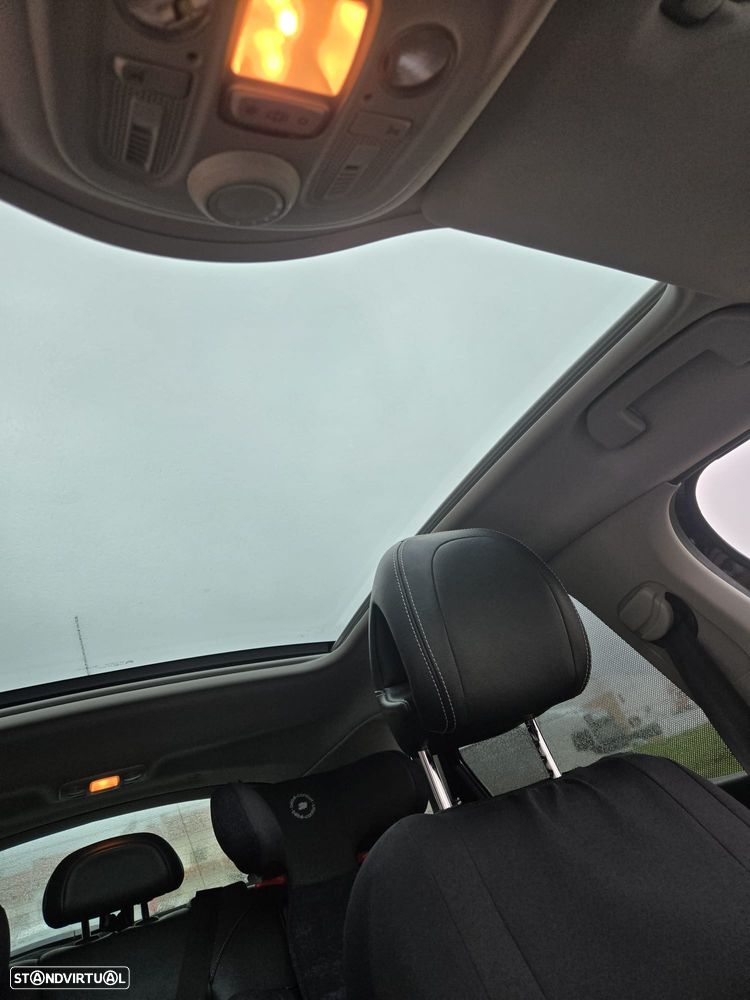 Citroën C4 1.6 e-HDi Exclusive CMP6 - 11