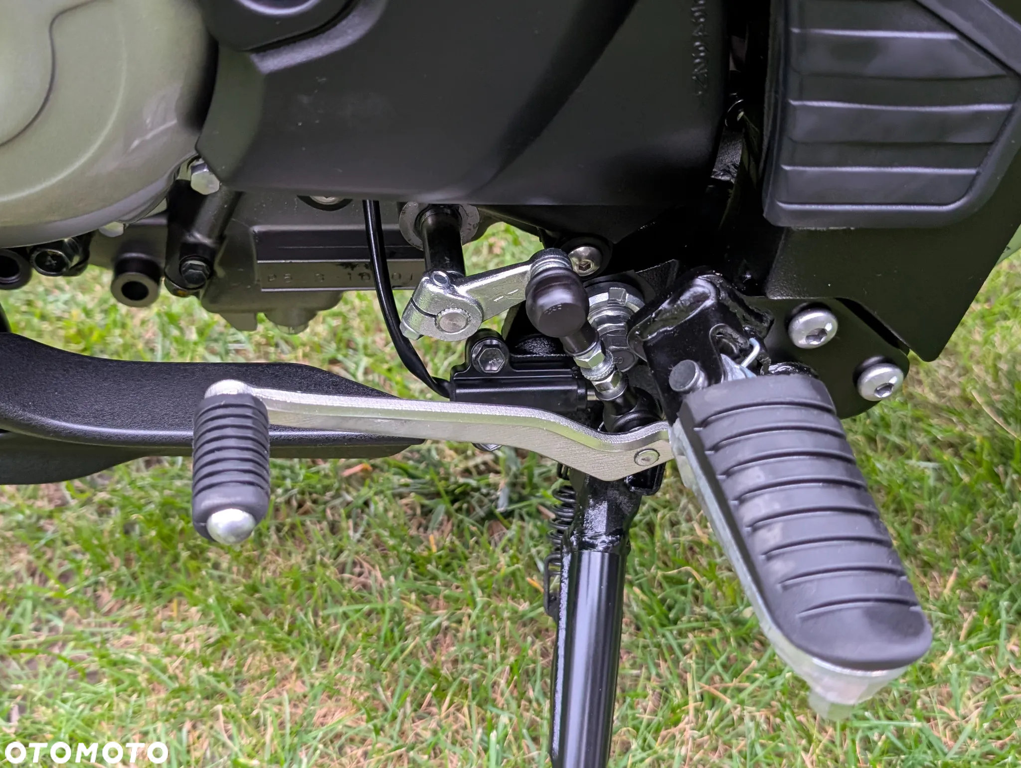 Suzuki V-STROM - 20