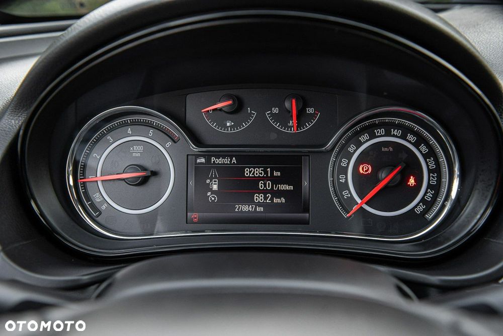 Opel Insignia - 31