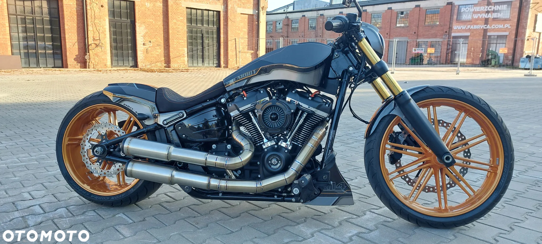 Harley-Davidson Softail Breakout - 2