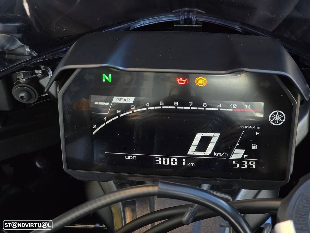 Yamaha R R7 aceito retoma - 3