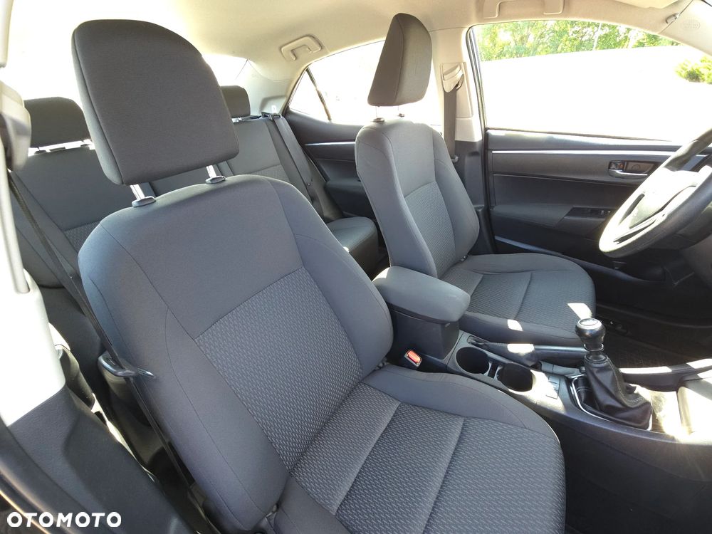 Toyota Corolla 1.6 Active - 17