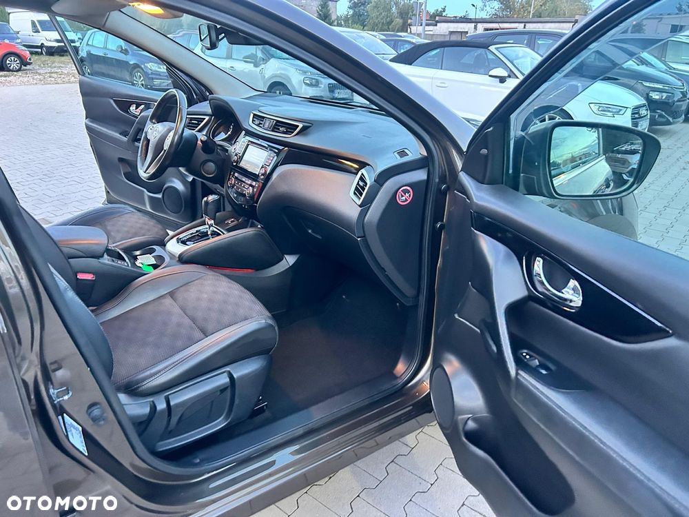 Nissan Qashqai 1.6 Tekna CVT - 29