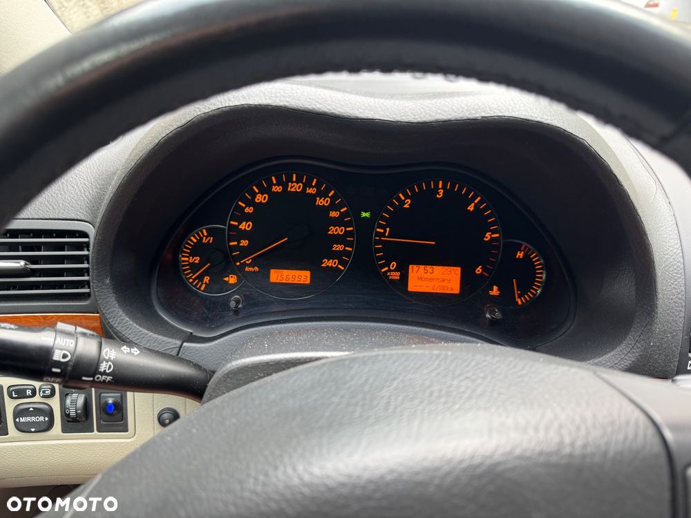 Toyota Avensis 2.0 D-4D Luna - 12