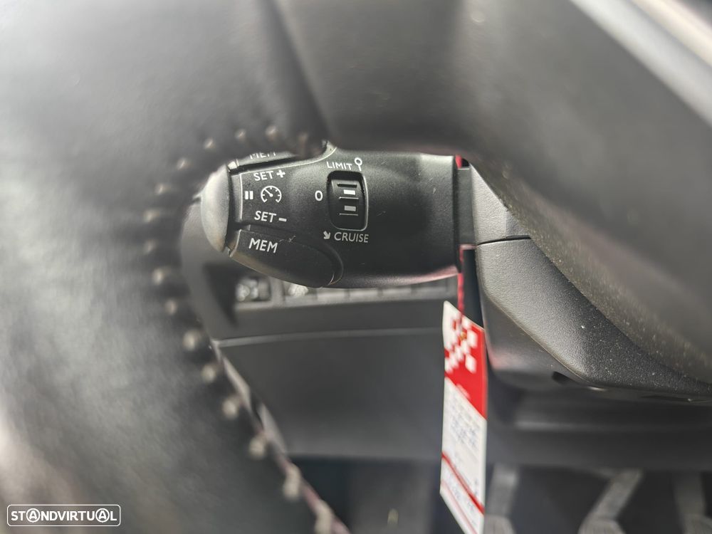 Peugeot 2008 1.2 PureTech Active Pack - 30