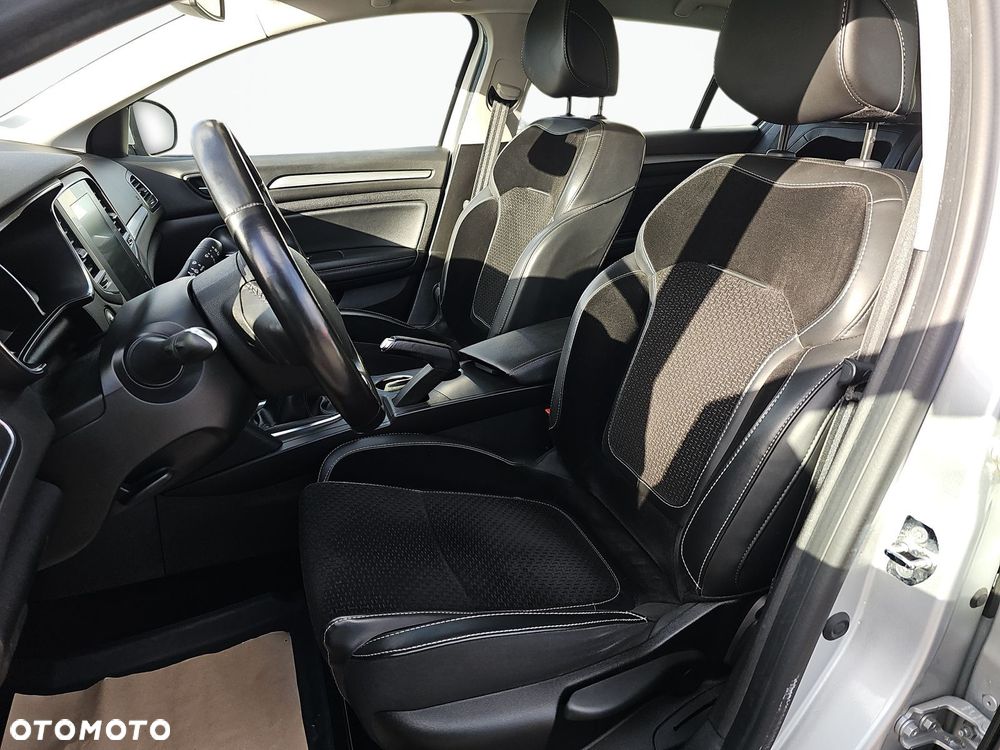 Renault Megane 1.5 Blue dCi Intens - 12