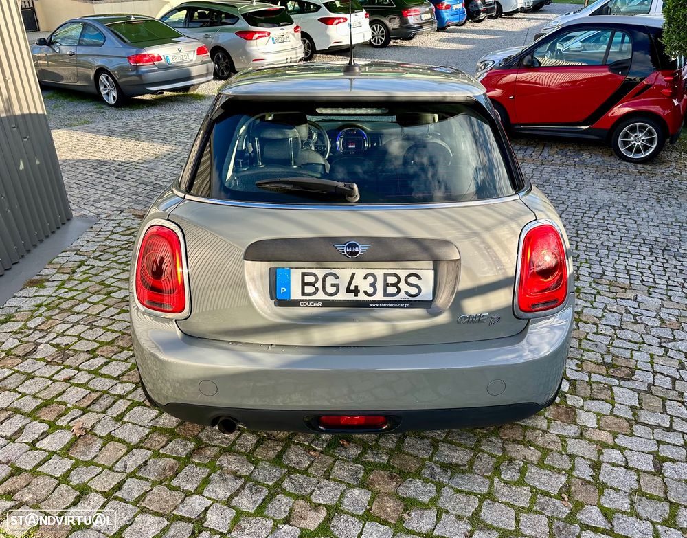 MINI 5 Portas One D - 13