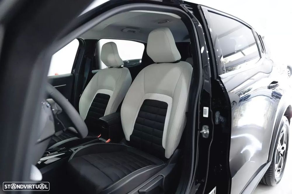Citroën C3 Aircross 1.2 Hybrid Plus e-DSC6 - 26