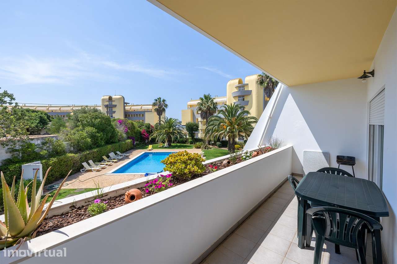 EXCELENTE APARTAMENTO T1 EM CONDOMINIO COM PISCINA, PERTO DA MEIA PRAI - Grande imagem: 5/22