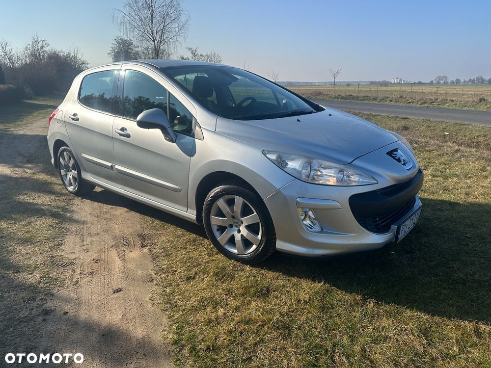 Peugeot 308 HDi FAP 110 (Blue Lion) Tendance - 1