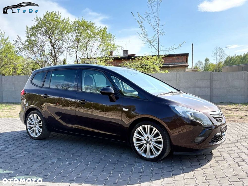 Opel Zafira 1.4 T Cosmo EcoFLEX S&S - 9