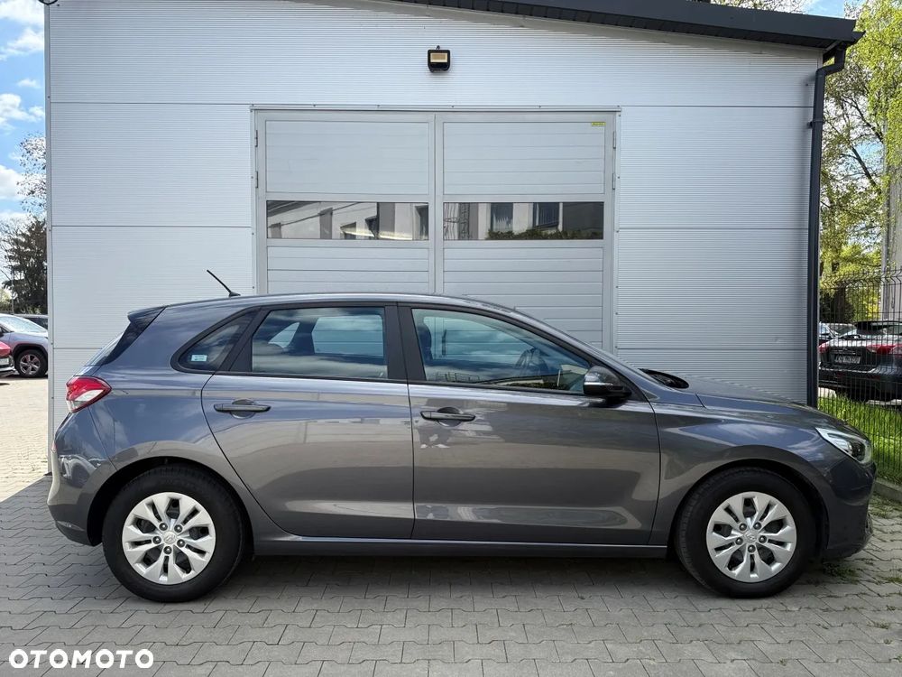 Hyundai i30 1.6 D Classic + - 3
