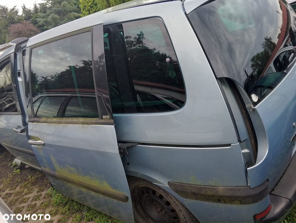Peugeot 807 (02-09r.) 2.2 HDI 127KM. Silnik BMR Skrzynia JMA lakier LC9X.Cały na części. GWARANCJA !!!  Przód Tył Zestaw Komplet Drzwi Klapa Zderzak Błotnik Maska Grill Atrapa Szyba Pas Lampa Lusterko Boczki Fotel Kanapa Kokpit Deska Rozdzielcza Przełącznik Włącznik Sterownik Przewody Wiązka Instalacja Moduł Komputer Czujnik Listwa Pompa Alternator Wtryski Głowica Rozrusznik Kompresor Sprzęgło Dwumas Silnik Skrzynia ABS Klimatyzacji Paliwa Wspomagania Kolektor Turbina Przepustnica Zawór Chłodnica Koło Hak Belka Sanki Zawieszenie Mcpherson Półoś Amortyzator Wydech Tłumik Zacisk Most - 5