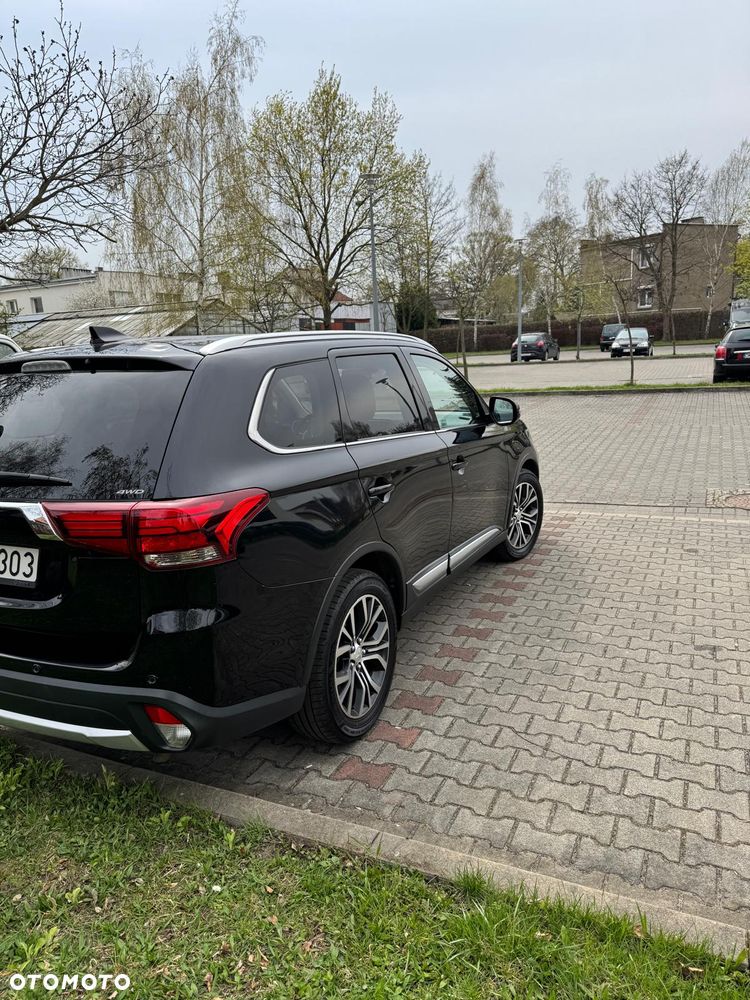 Mitsubishi Outlander 2.0 Intense + Navi 4WD CVT - 2