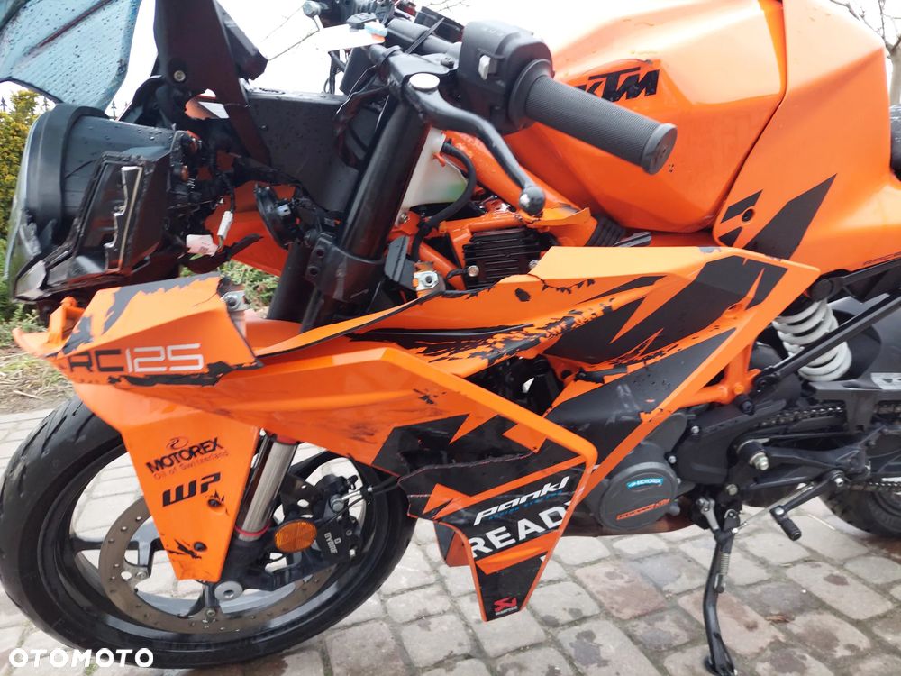 KTM RC 125 - 17