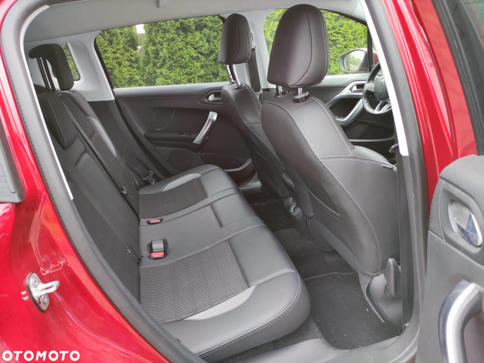 Peugeot 2008 PureTech 110 Stop&Start Allure - 11