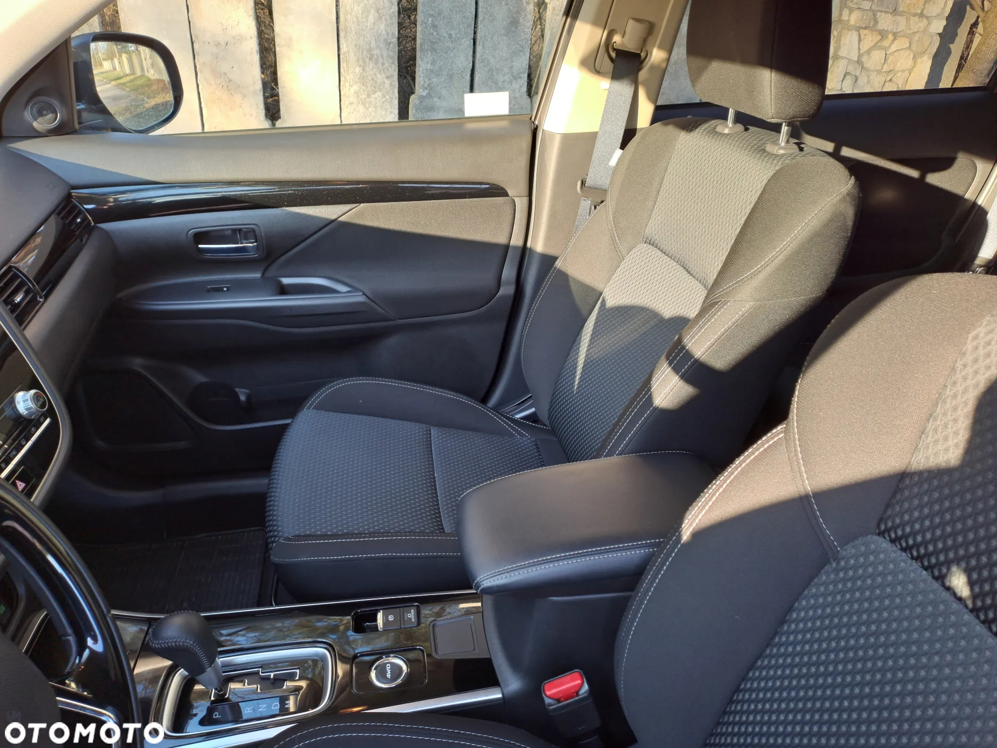 Mitsubishi Outlander 2.0 Intense 4WD CVT - 10