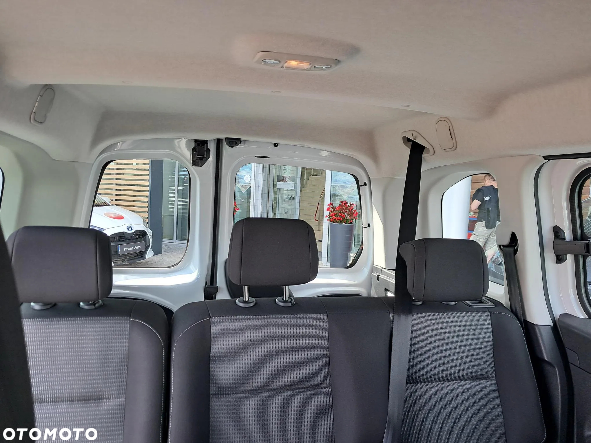 Toyota Proace City Verso 1.5 D-4D Combi - 22