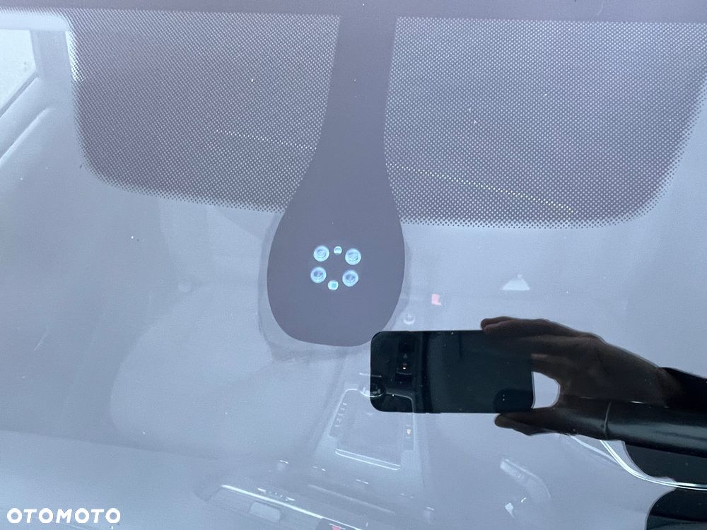 Volkswagen Golf 1.6 TDI BlueMotion Technology Comfortline - 28