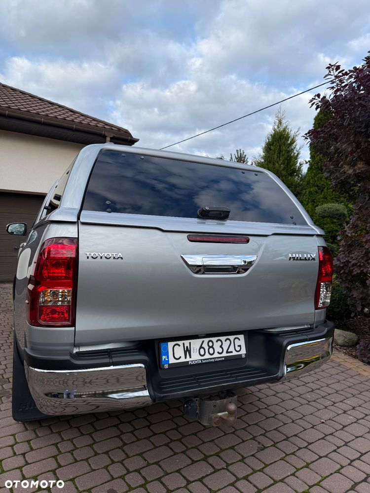 Toyota Hilux 2.4 D-4D Double Cab DLX 4x4 - 26