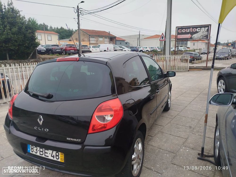 Renault Clio 1.2 16V Luxe - 4