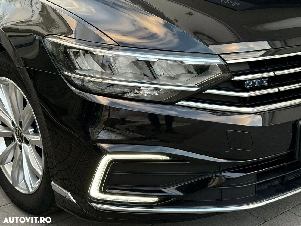 Volkswagen Passat - 25