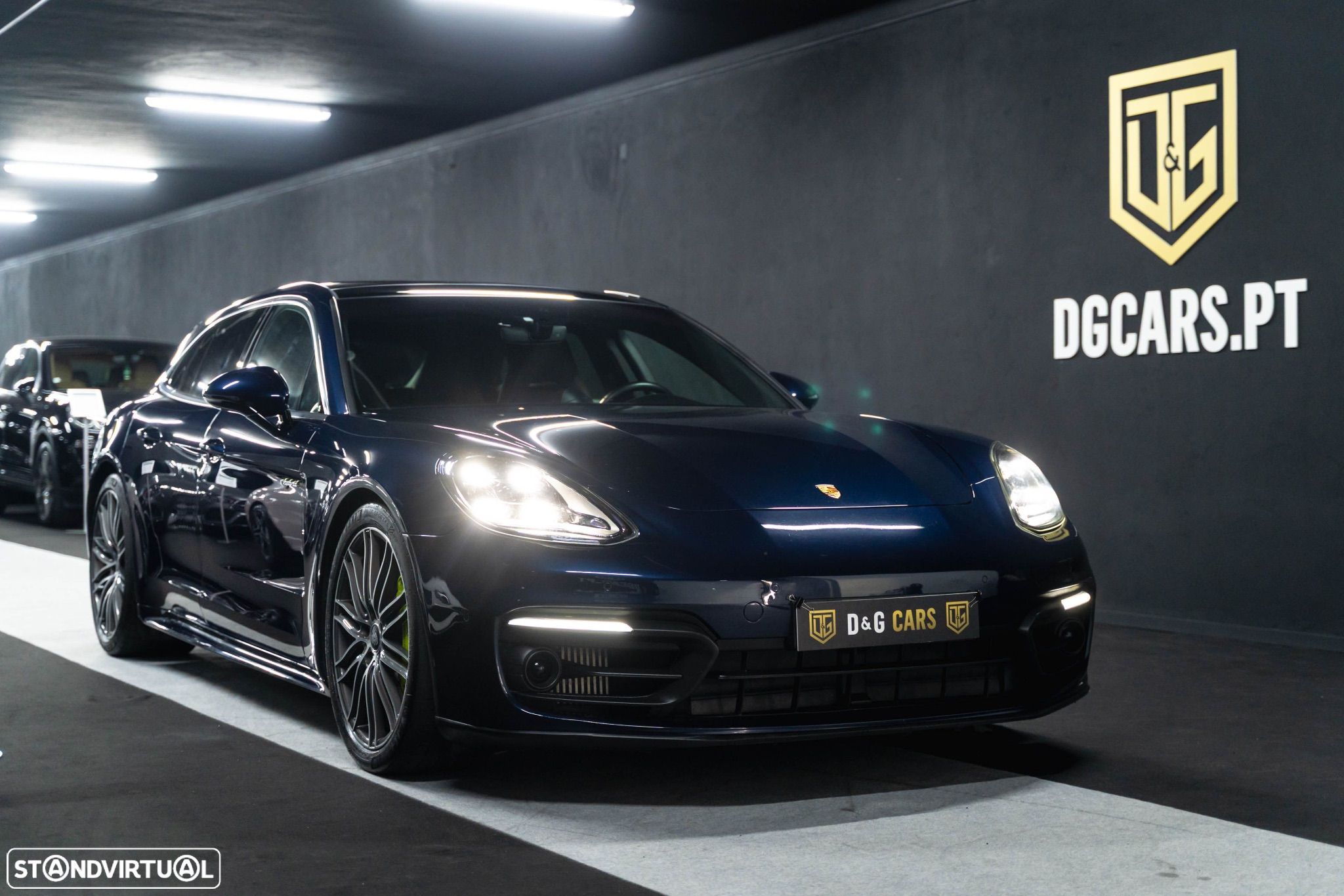 Porsche Panamera Sport Turismo 4S E-Hybrid - 1