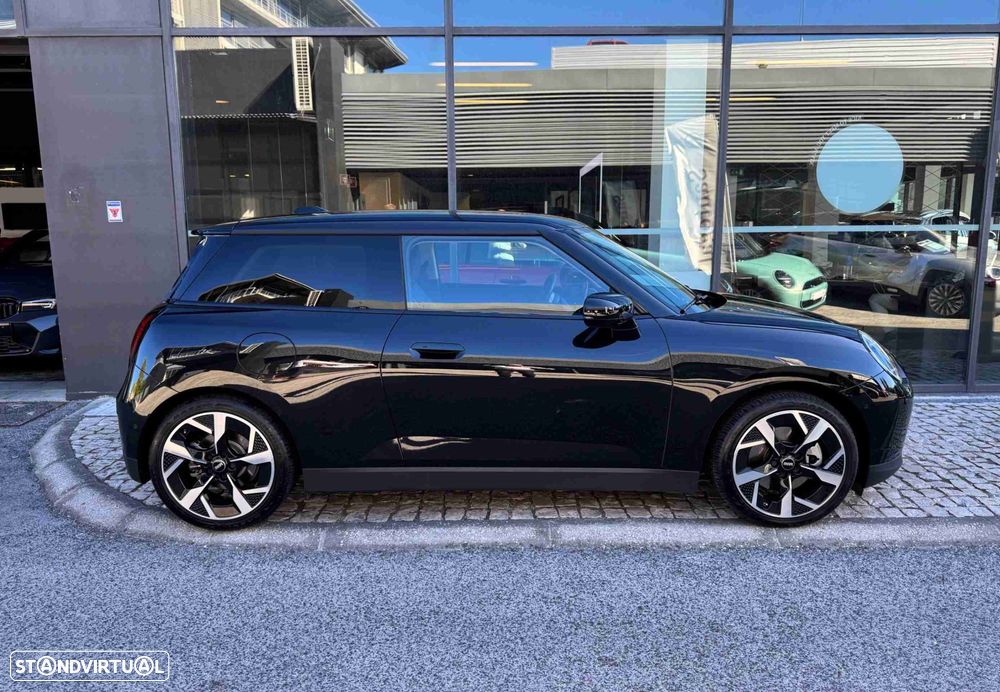 MINI 3 Portas Cooper SE Classic M - 4