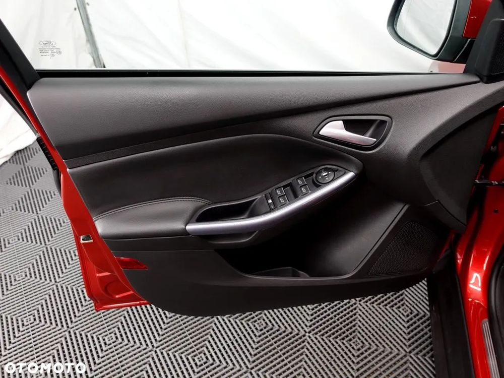 Ford Focus 2.0 TDCi Titanium - 16