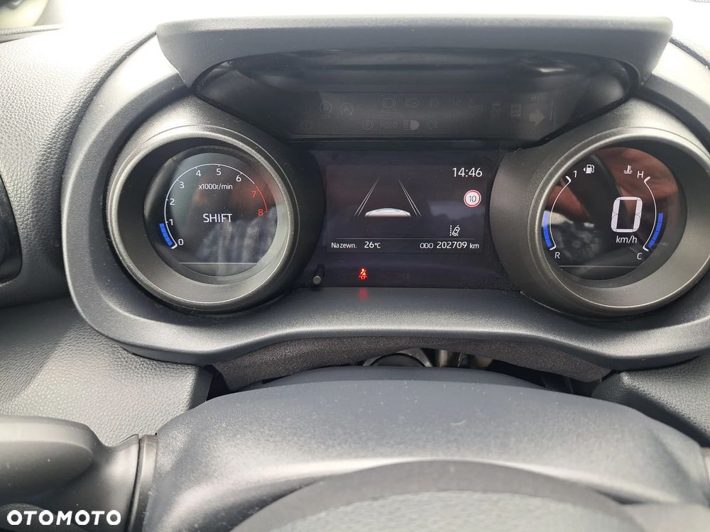 Toyota Yaris 1.5 Comfort - 19