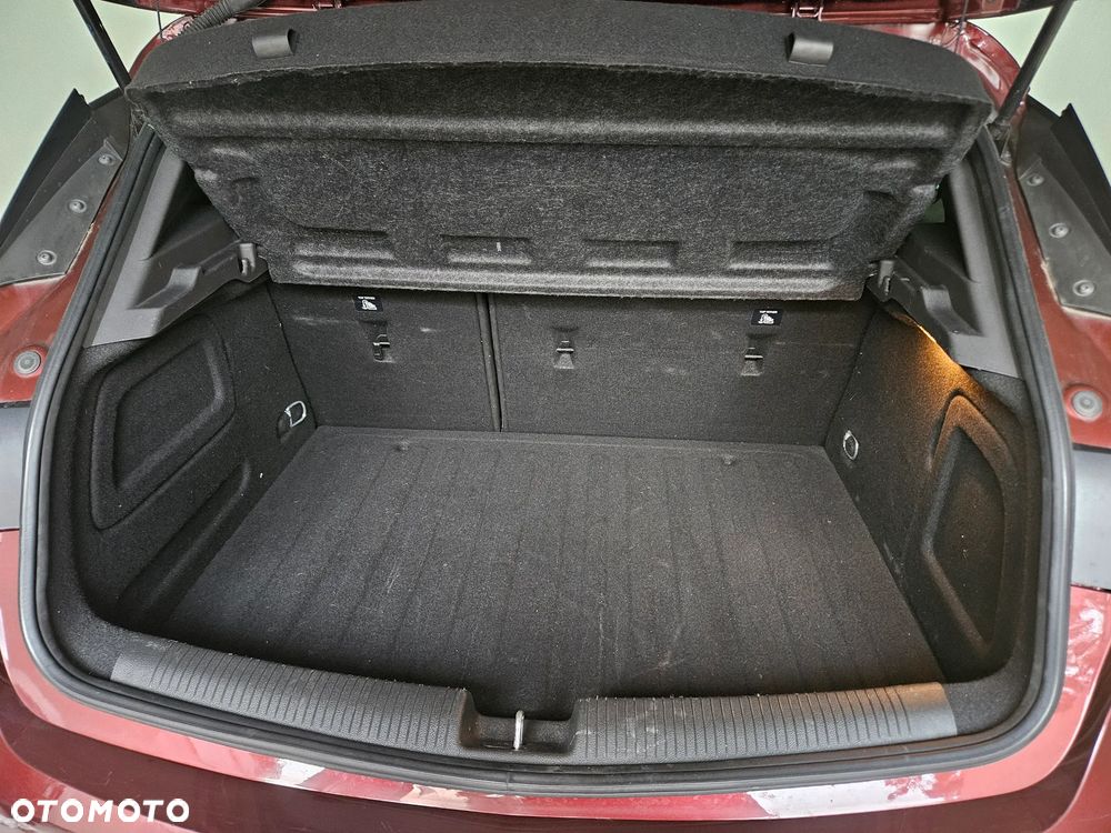 Opel Astra 1.4 T Elite S&S - 21
