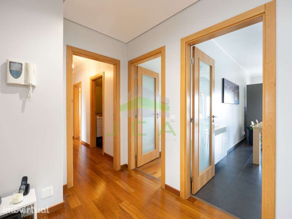 Excelente T3 Duplex com terraço - Grande imagem: 3/24
