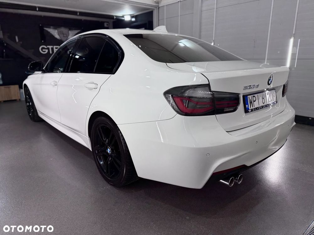 BMW Seria 3 320d M Sport - 6