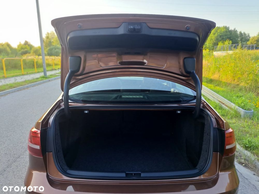 Volkswagen Jetta 1.4 TSI BMT Comfortline - 26