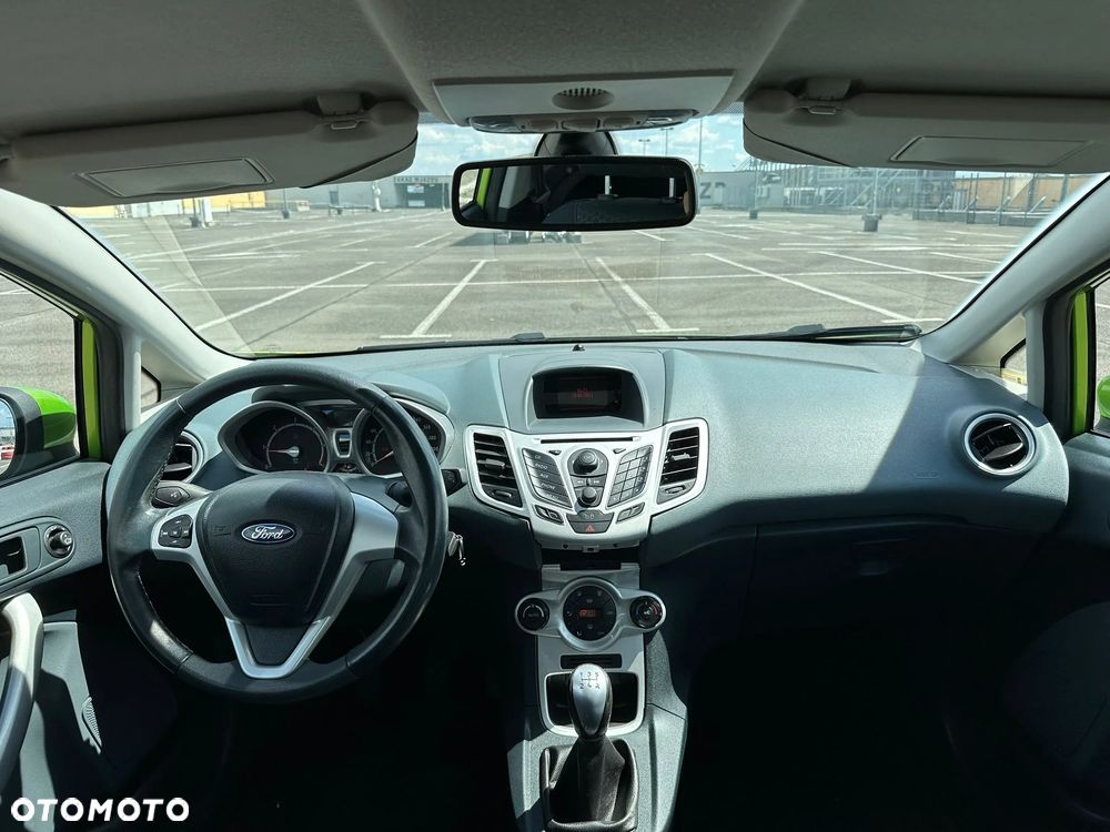 Ford Fiesta 1.6 TDCi DPF Gold X - 29