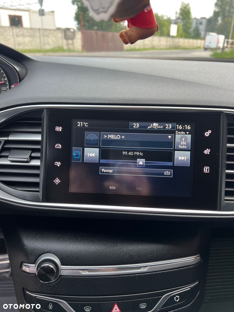 Peugeot 308 1.6 BlueHDi Allure S&S - 25