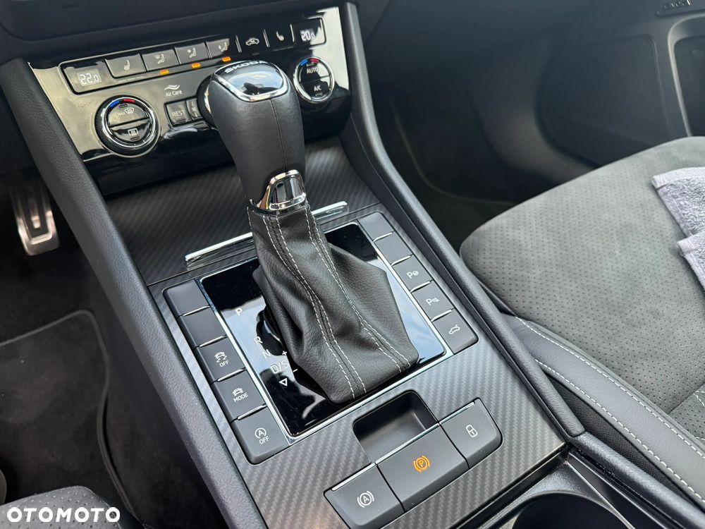 Skoda Superb 2.0 TSI Sportline DSG - 12