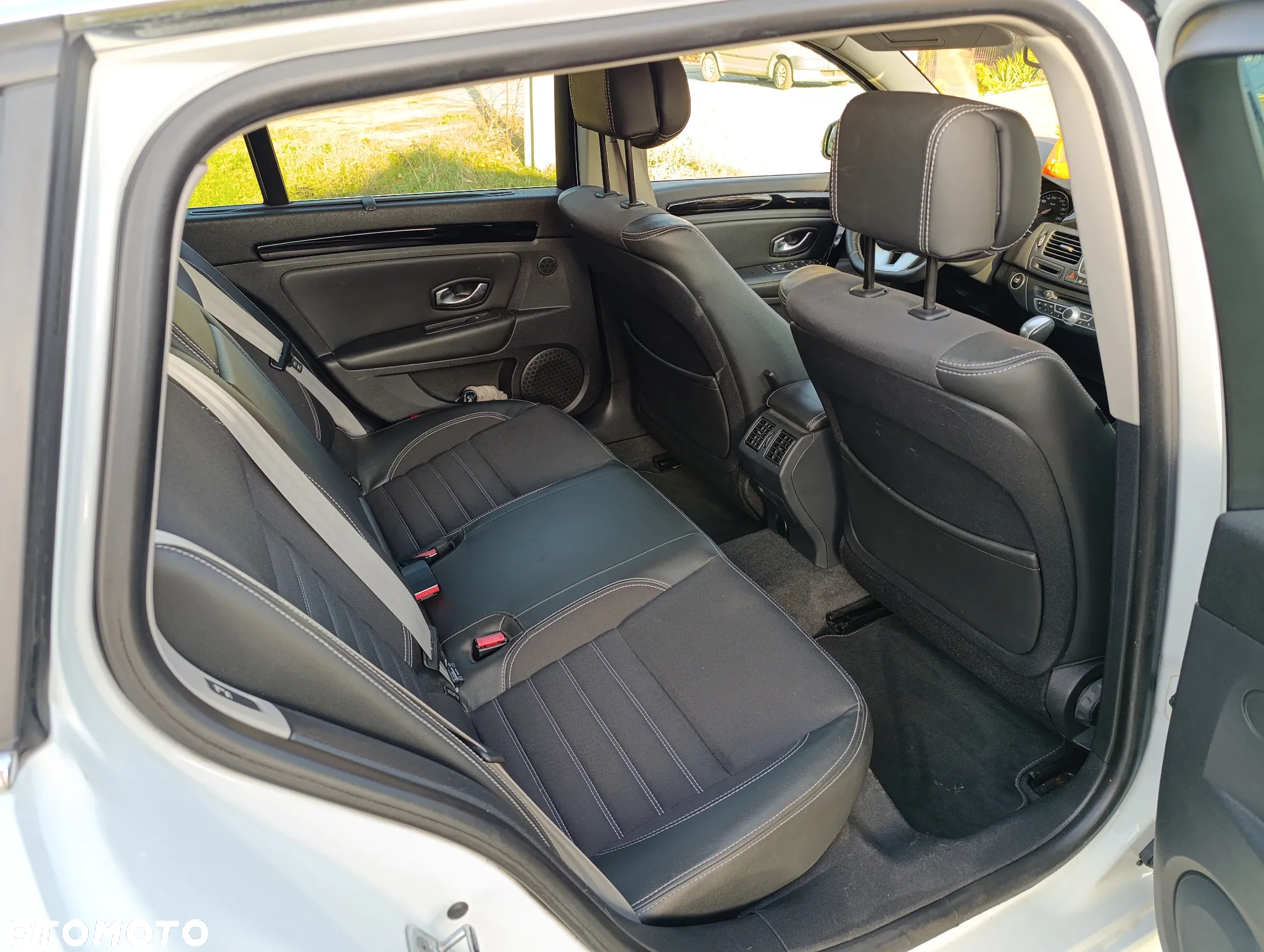 Renault Laguna 2.0 T Bose Edition - 12