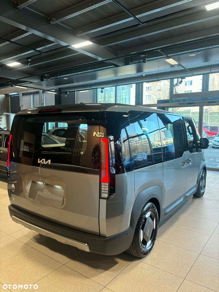 Kia PV5 - 3