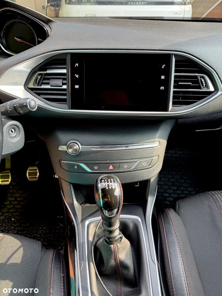 Peugeot 308 - 10