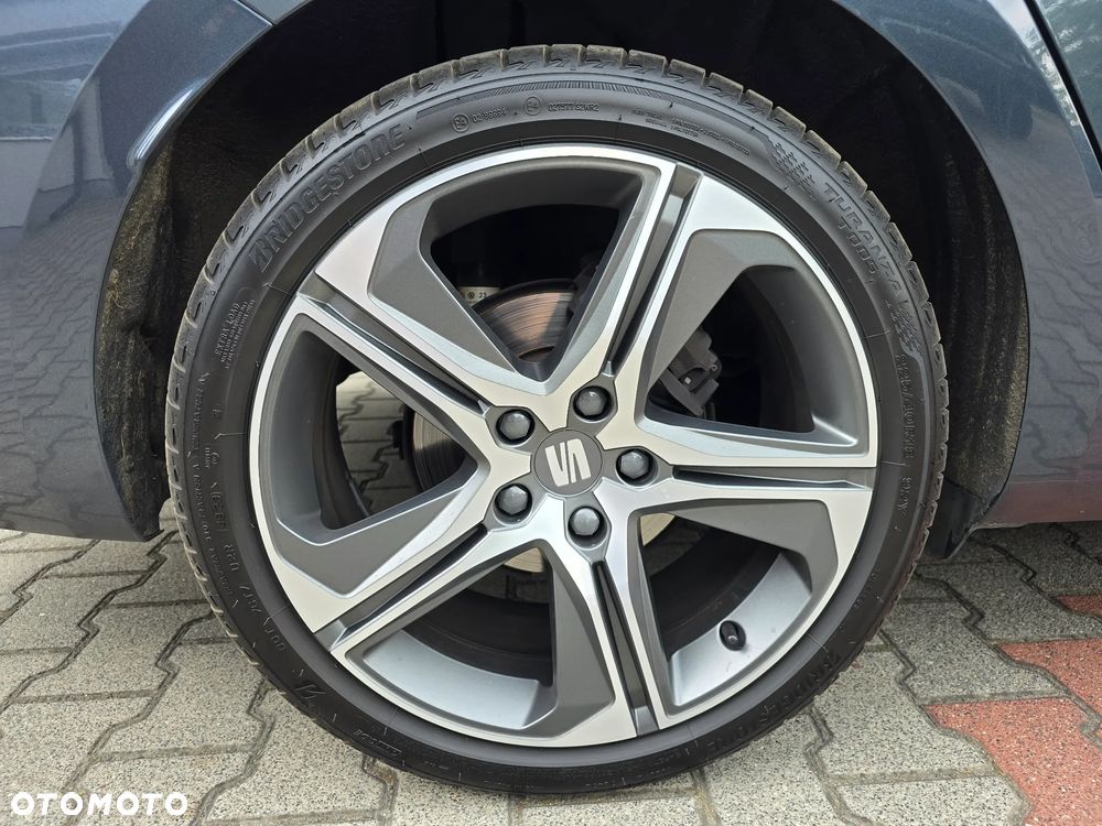 Seat Leon Sportstourer 2.0 TDI DSG FR - 10
