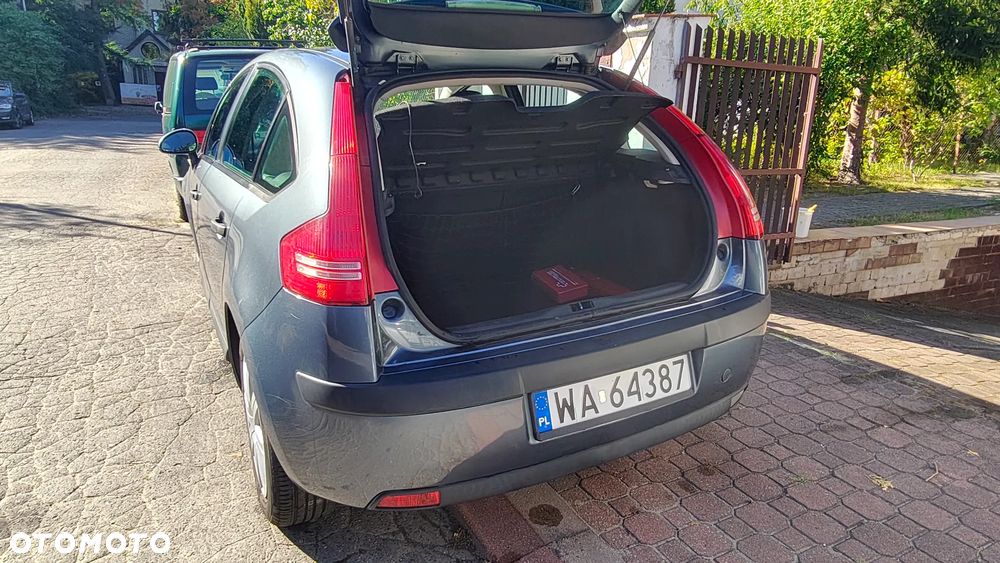 Citroën C4 ver-1-6-16v-sx - 8