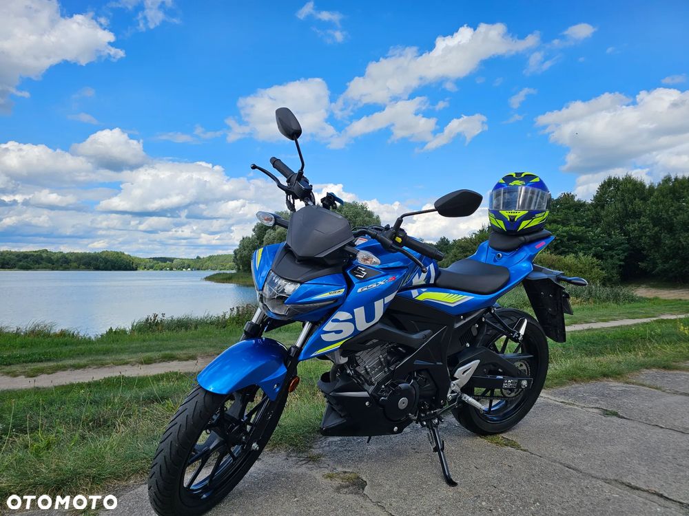 Suzuki GSX - 4