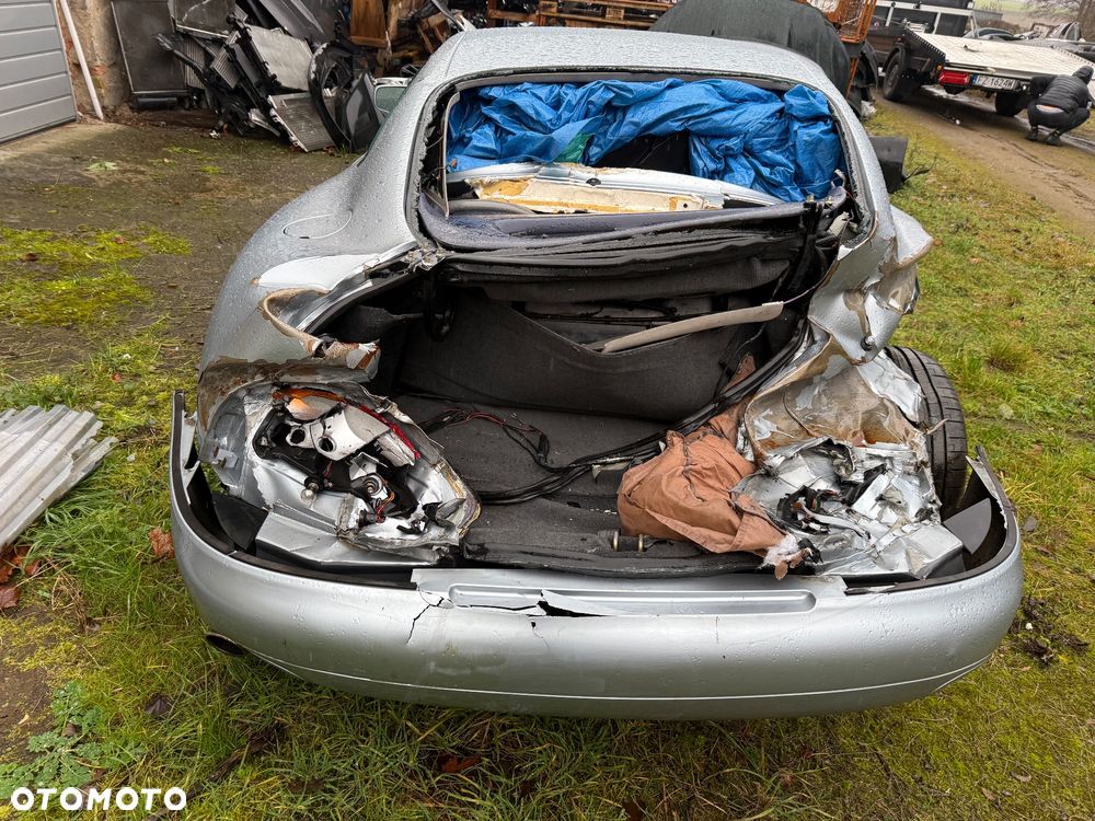 Aston Martin DB7 - 3