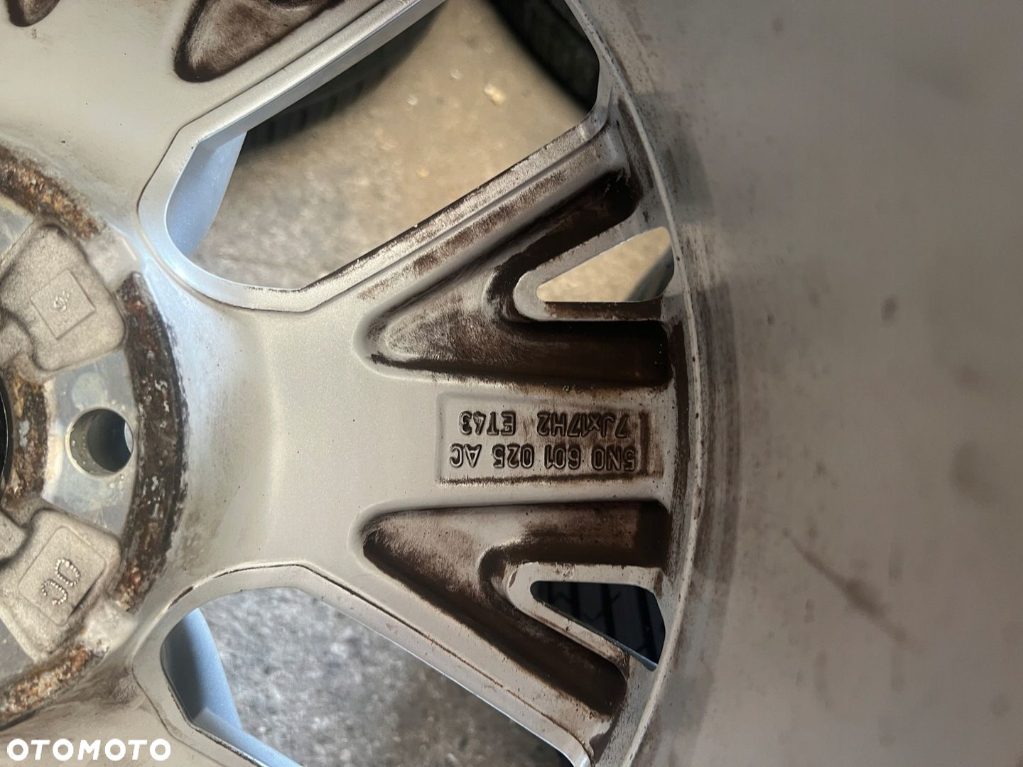 KOŁA FELGI ALU OPONY VOLKSWAGEN TIGUAN 17 5X112 VREDESTEIN 235/55/17 - 11