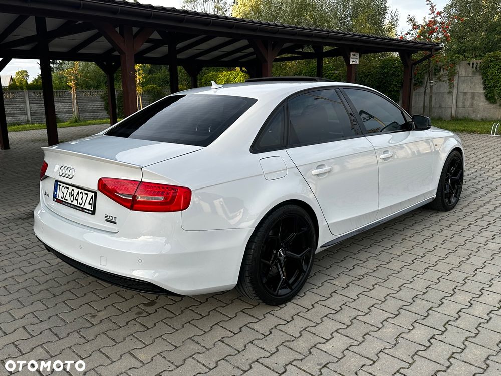 Audi A4 Limousine - 11